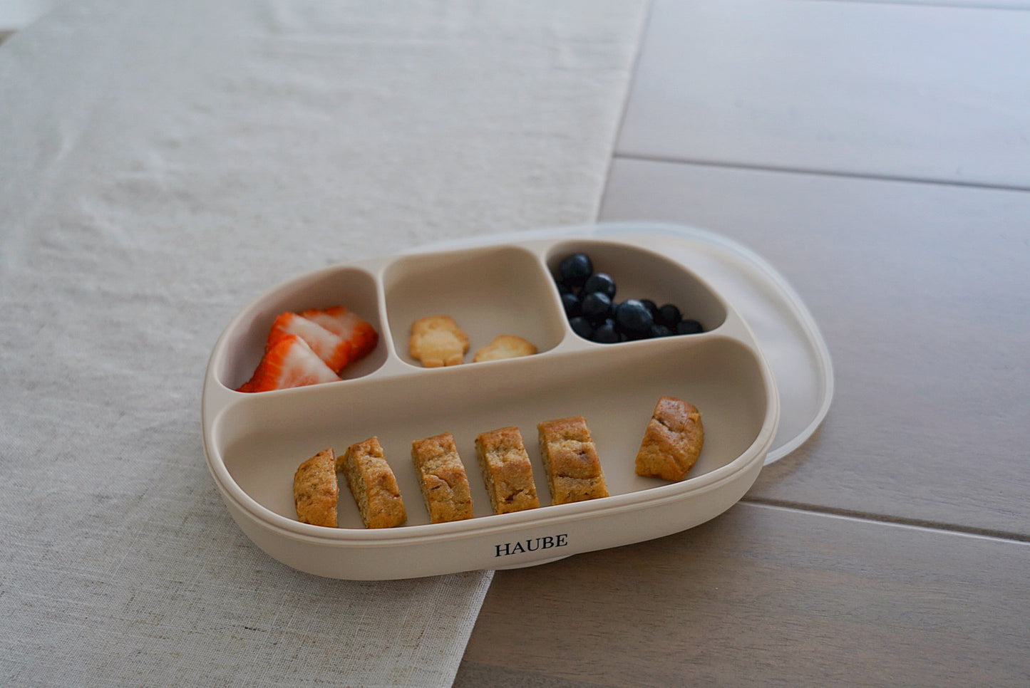 Assiette avec ventouse en silicone